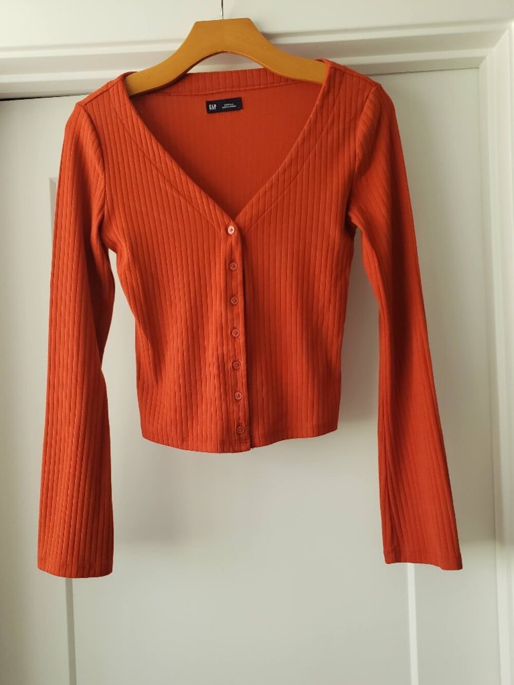 GAP KNIT TOP SIZE XS